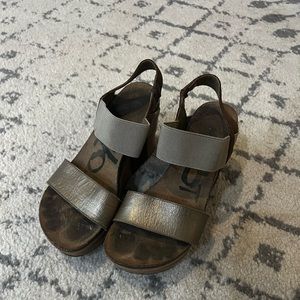 OTBT Bushnell Wedges Brown/Gold